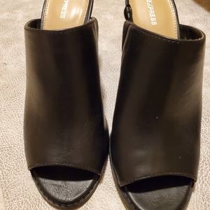 Express, Size 9, Black Mules